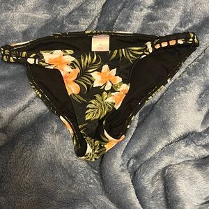flower printed bikni bottoms